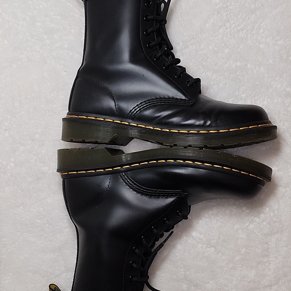 Dr. Martens 1460 Smooth Leather Lace Up Non Slip Chunky  Boots 8 - Picture 11 of 16
